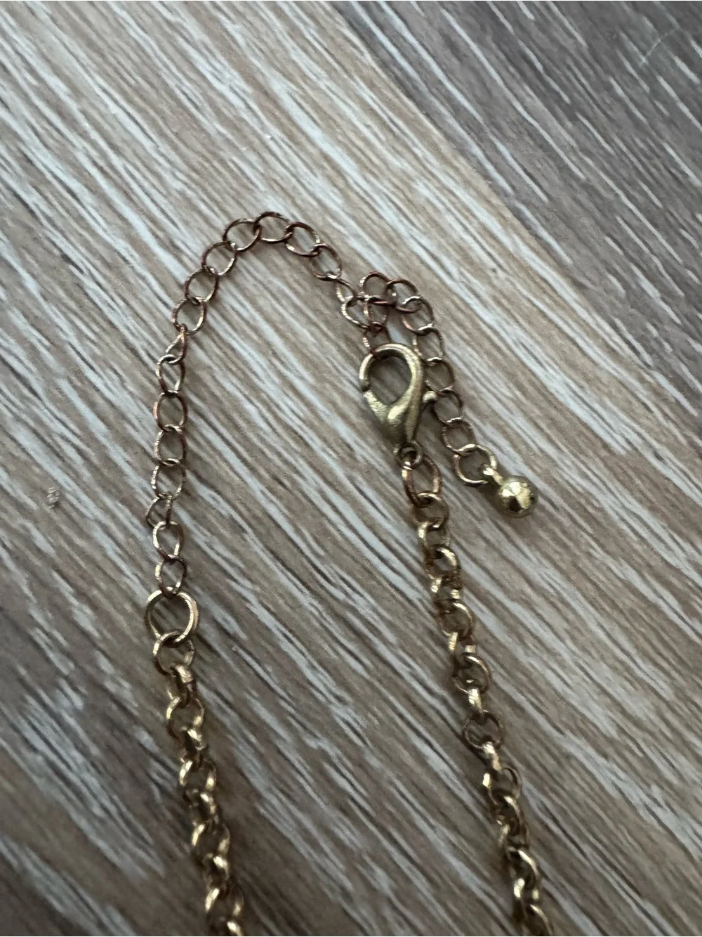 Lot of 3 gold tone women’s fashion necklaces